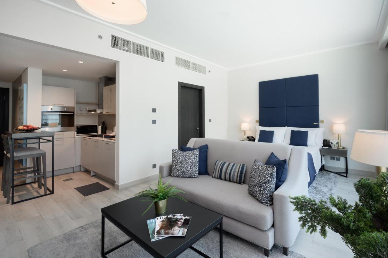 Centara West Bay Hotel & Residences Доха Экстерьер фото A typical studio apartment