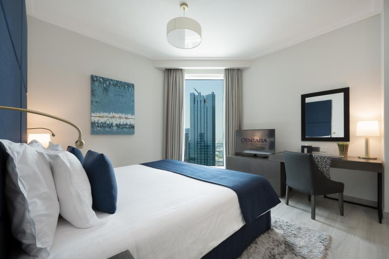 Centara West Bay Hotel & Residences Доха Экстерьер фото A bedroom at the hotel